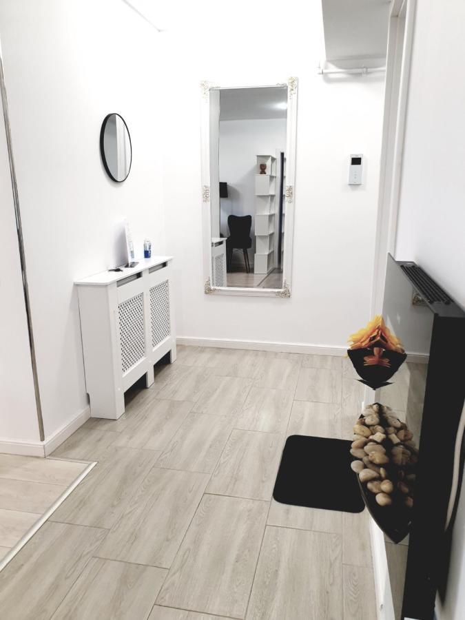 Global Residence Букурещ Екстериор снимка